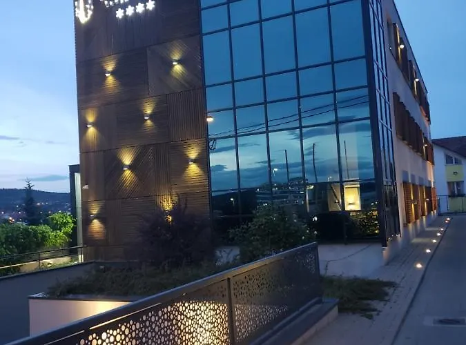 Panorama Business Inn